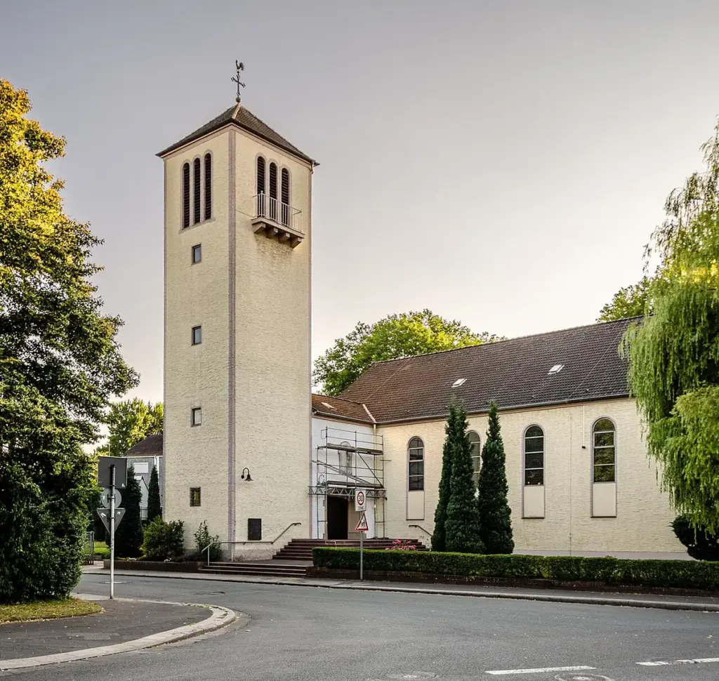 Winterdienst Essen-Bergeborbeck: Kirche St. Bonifatius im Stadtteil