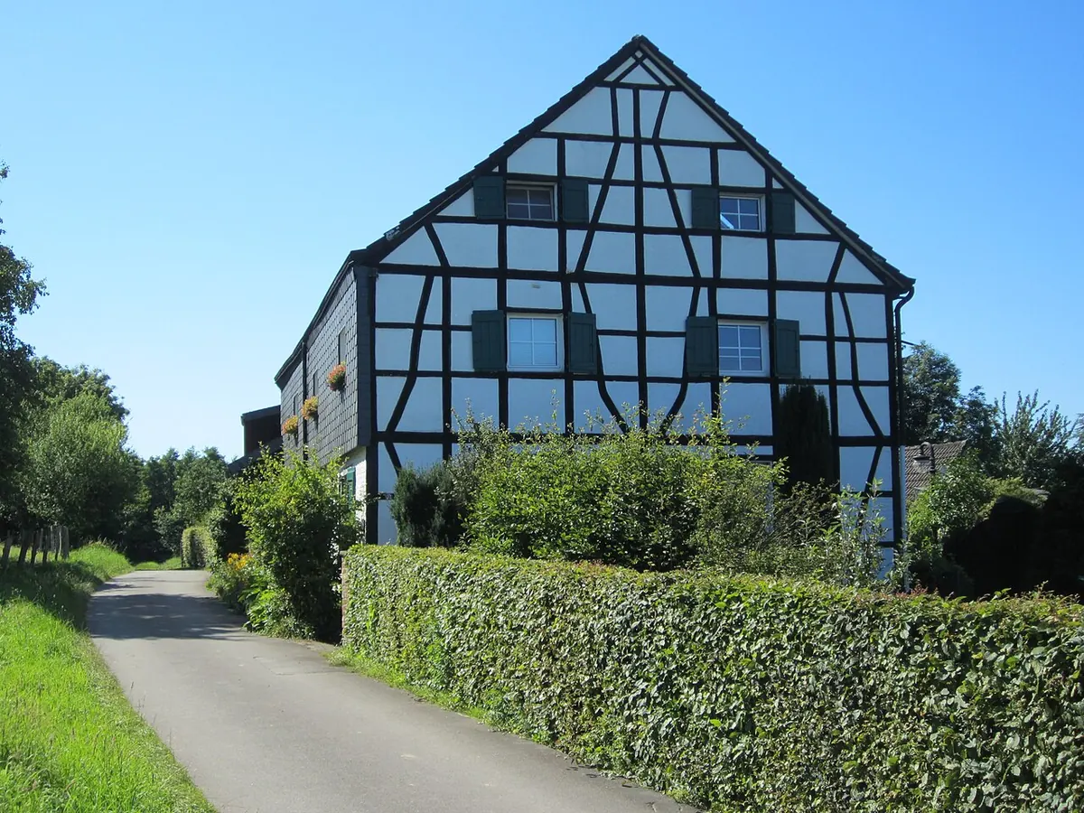 Winterdienst Essen-Fischlaken: Fachwerkhaus an den Fischlaker Höfen