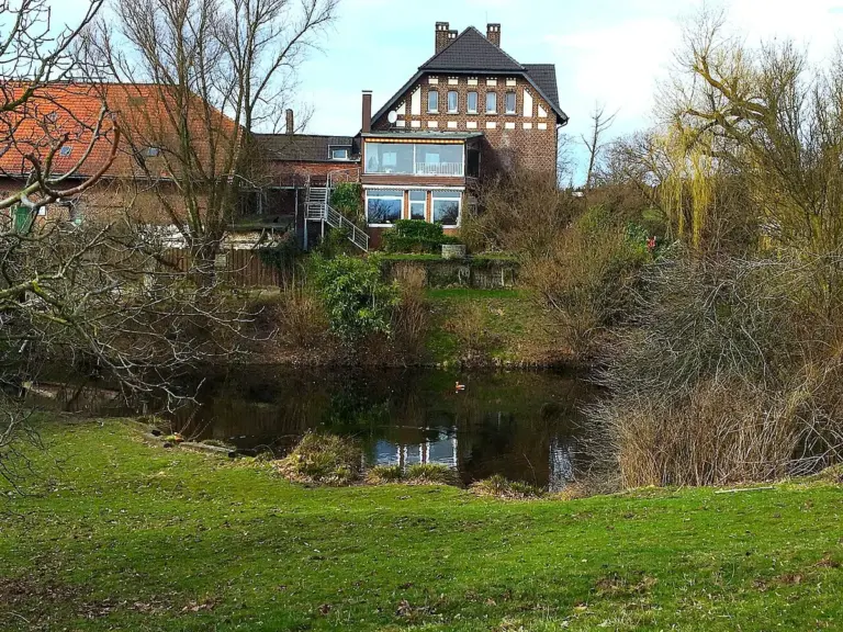 Winterdienst Essen-Schuir: Haus am Teich